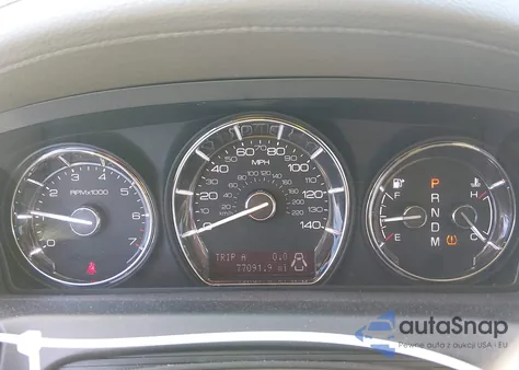 2010 Lincoln Mks z USA, uszkodzony, nr VIN 1LNHL9DR8AG602382